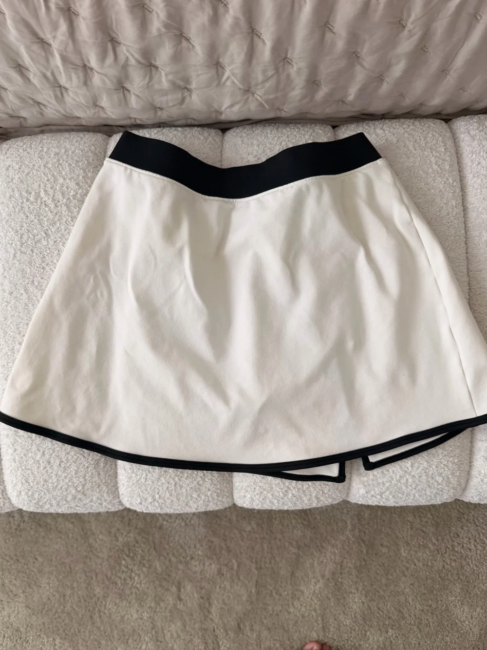 ALO Yoga white athletic